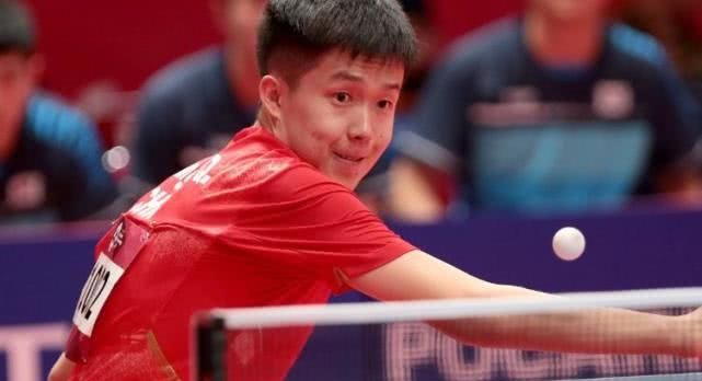 发球迷和媒 发球迷和媒