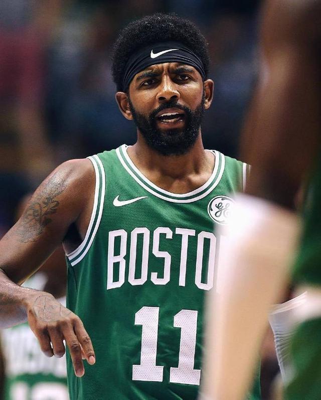 里亚纳在以 里亚纳在以