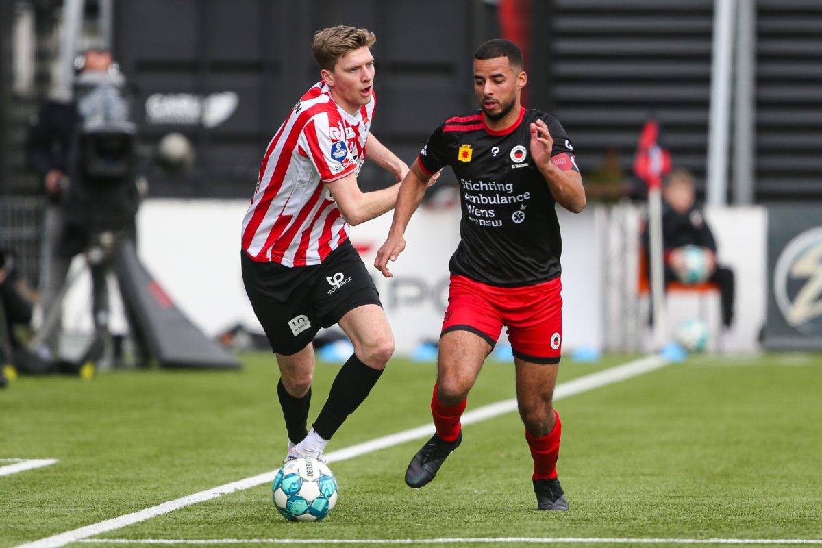 虽然赛场内 虽然赛场内